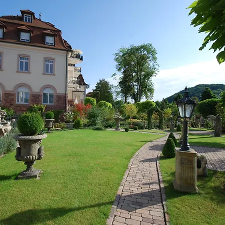 Residenz Am Rosengarten فندق سيئة كيسينجين