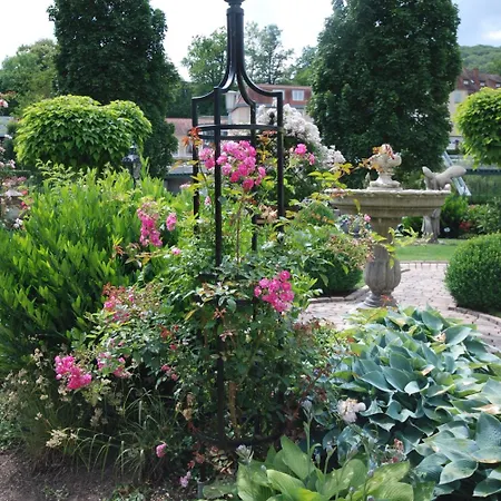 فندق Residenz Am Rosengarten سيئة كيسينجين
